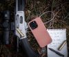 Tactical Beaver Apple iPhone 17 Pro prémium szilikon tok kameravédő peremmel, barna