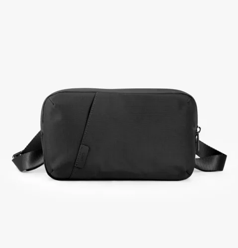 Uniq Arden Voyage táska / rendszerező, mobiltelefon tartó, válltáska / övtáska, vízálló, 1,5L, fekete